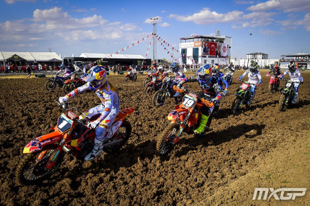 Simon Leangenfelder vítězí v 1. jízdě FIM MX2 Turecka. Julius Mikula pátý!!!